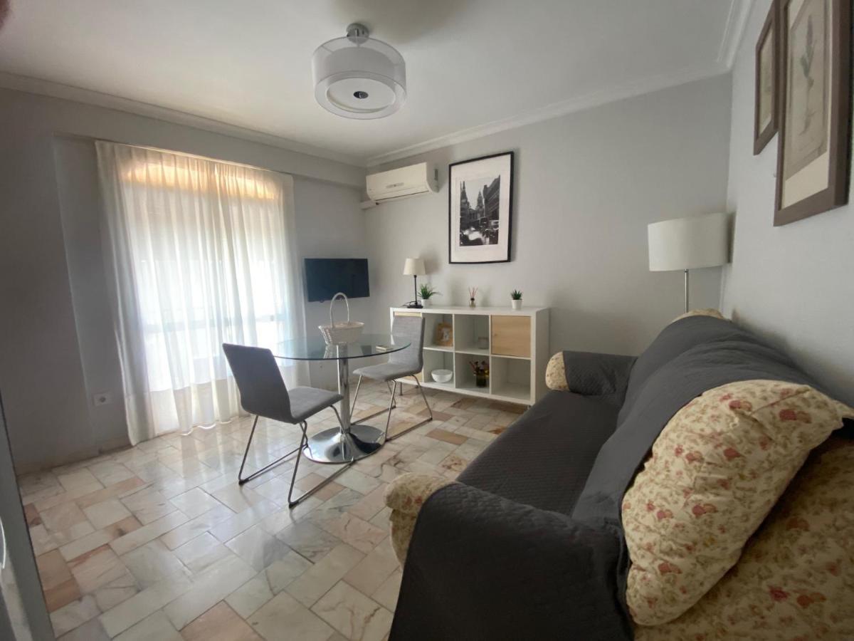Acogedor Apartamento Placentines Seville Exterior photo